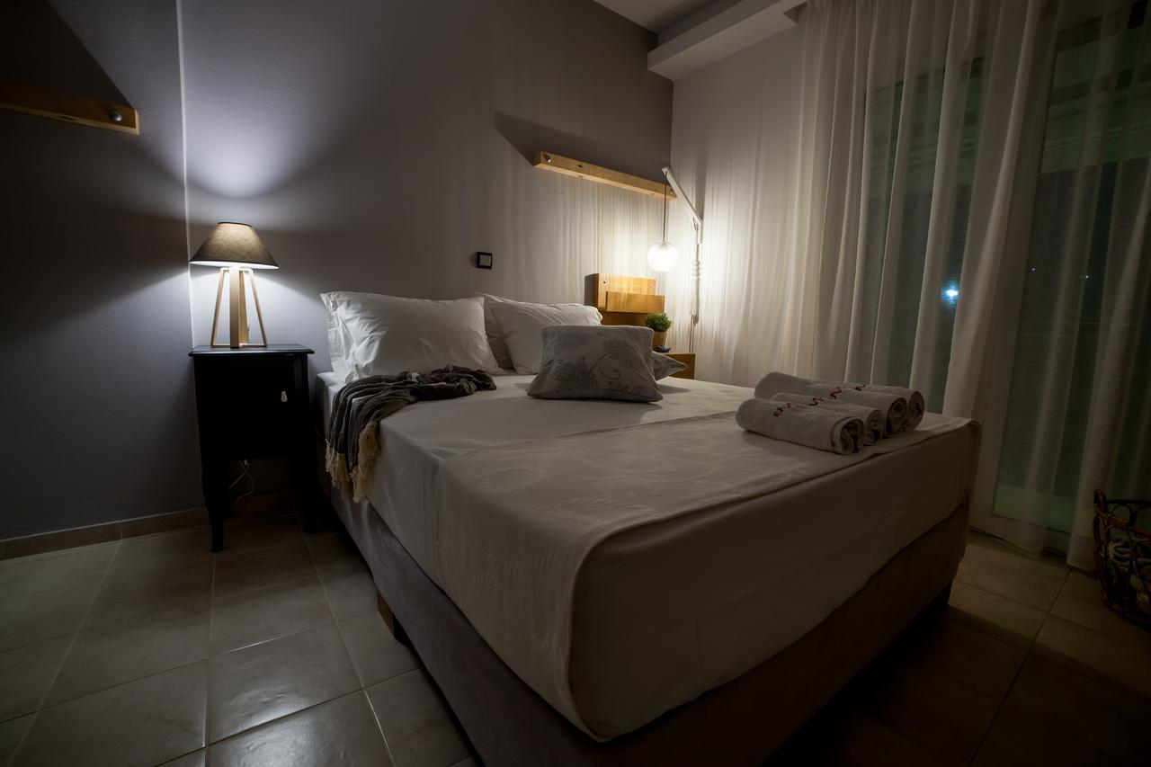 Enpy Aparthotel Finikounta Exterior foto
